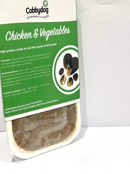 cobbys dogs Chicken and Vegetables 400g tray of dog food